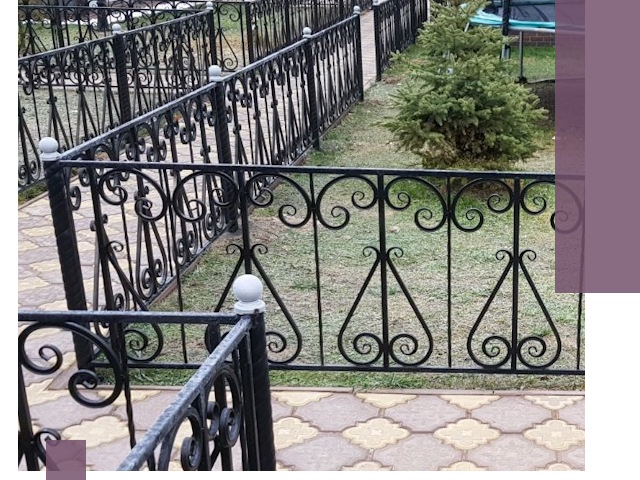 Кованые газонные ограждения под ключ в Ногинске