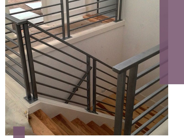 Изготовление поручней из металла и дерева в Ногинске